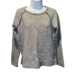 Aerie Knit Crewneck Pullover Sweater size Medium in Gray with Glitter